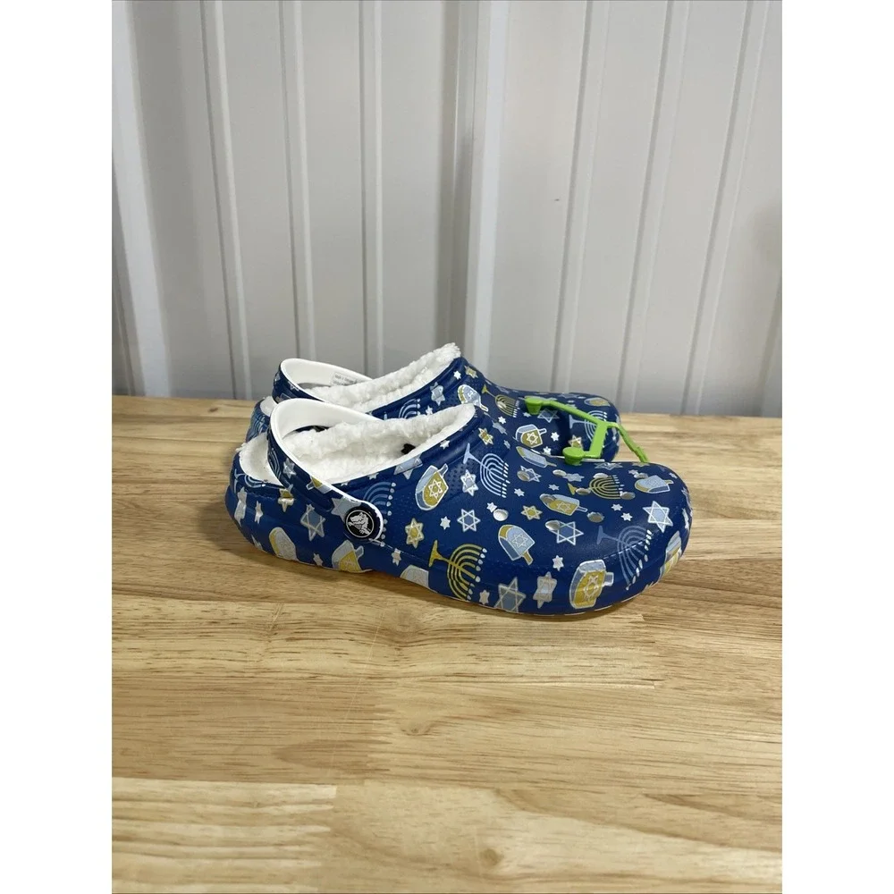 New Big Kids Crocs Classic Lined Blue Hanukkah Clogs Shoes Sandals Size 4 Y